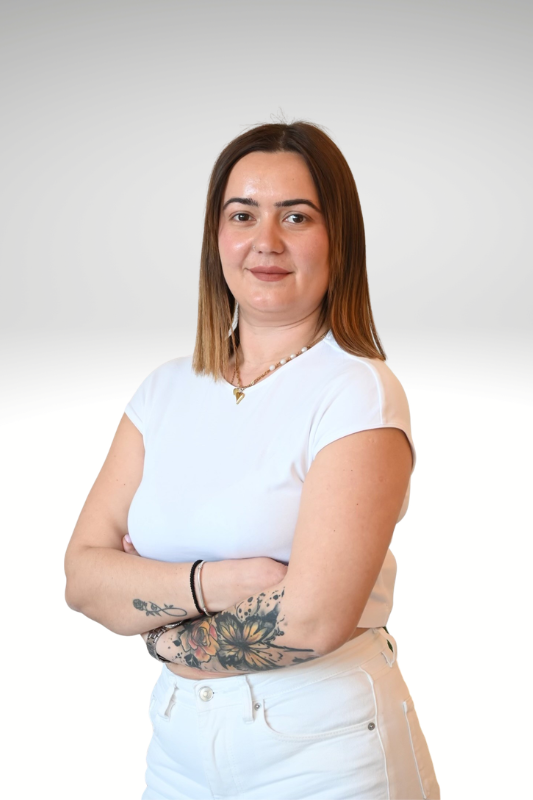Suzanna Seres