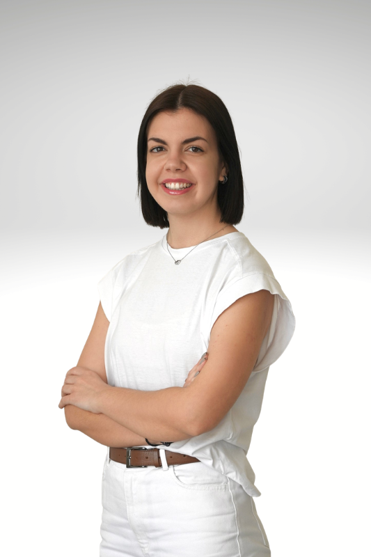 Suzanna Seres